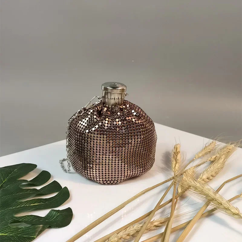 Luxe Glanzende Bucket Bag met Trekkoord | Trendy & Lichtgewicht