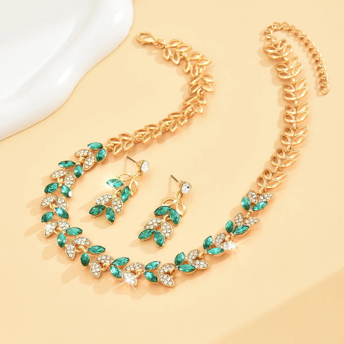 Women’s Jewelry Set | Leaf Design Necklace & Earrings Light Luxury Style