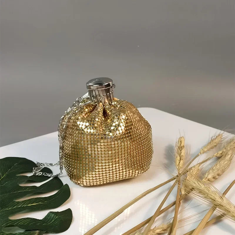 Luxe Glanzende Bucket Bag met Trekkoord | Trendy & Lichtgewicht