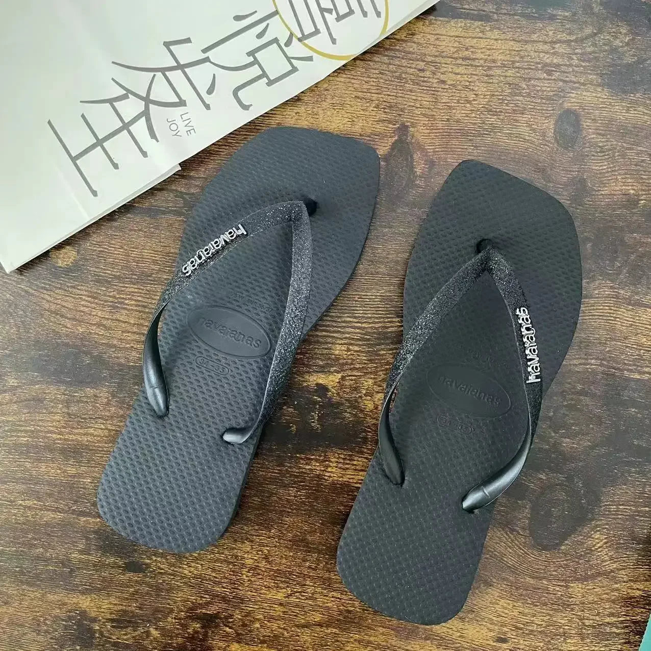 Damesslippers Havaianas – Trendy Antislip Strandslippers & Zomersandalen voor Buiten | Populaire Havaianas Slippers 2025
