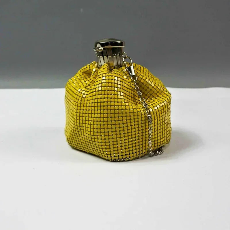 Luxe Glanzende Bucket Bag met Trekkoord | Trendy & Lichtgewicht