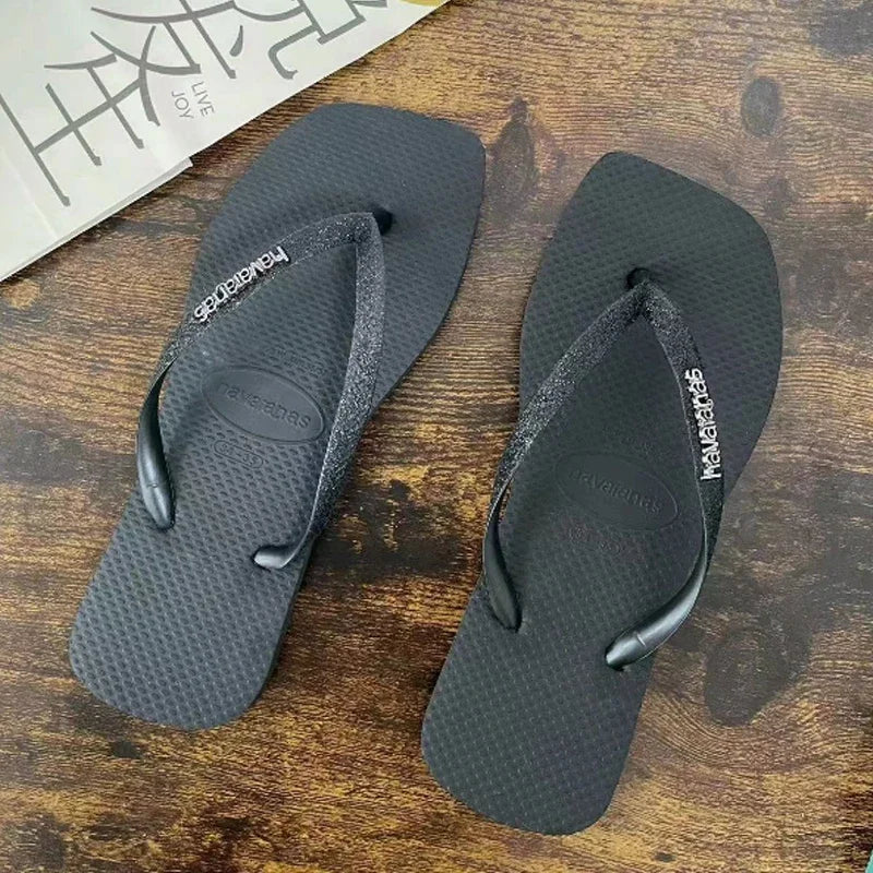 Damesslippers Havaianas – Trendy Antislip Strandslippers & Zomersandalen voor Buiten | Populaire Havaianas Slippers 2025