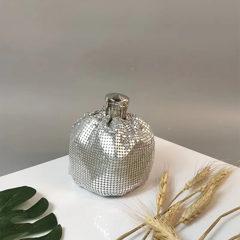 Luxe Glanzende Bucket Bag met Trekkoord | Trendy & Lichtgewicht