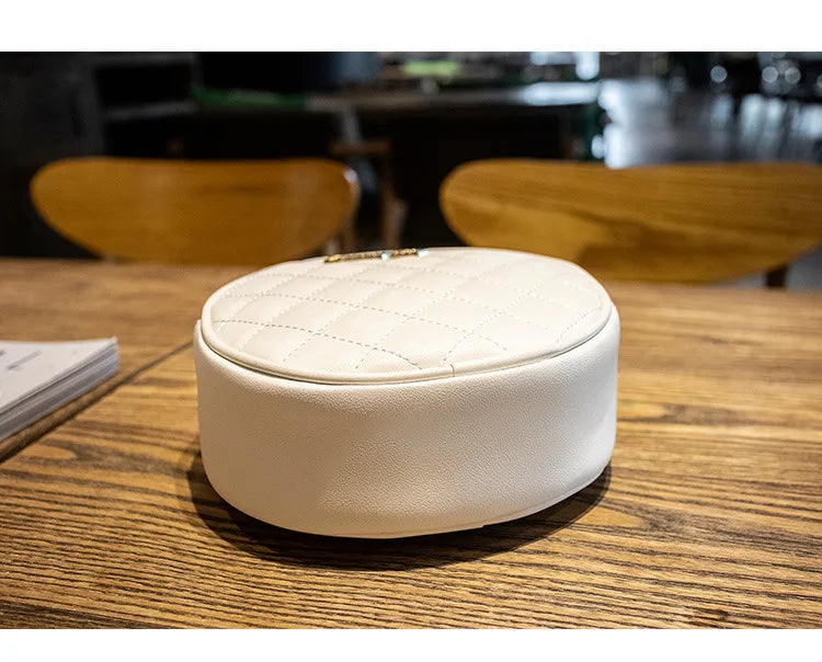 Ronde Damestas – Trendy Kleine Crossbody Tas met Borduursel & Ritssluiting | Zomerse Schoudertas 2025