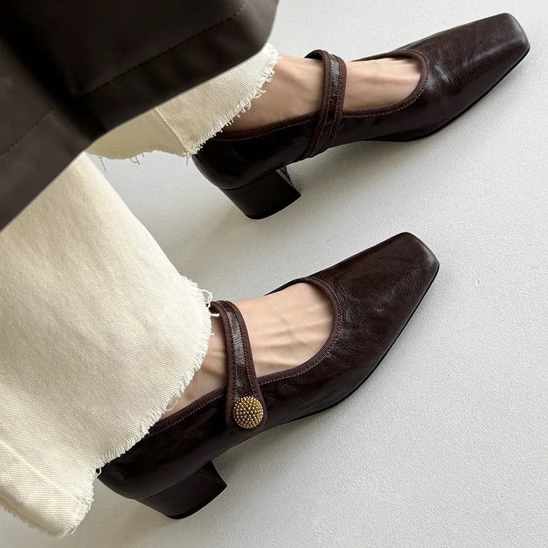 Elegante Dames Pumps met Vierkante Neus en Blokhak – Klassieke Instappers met Gesp