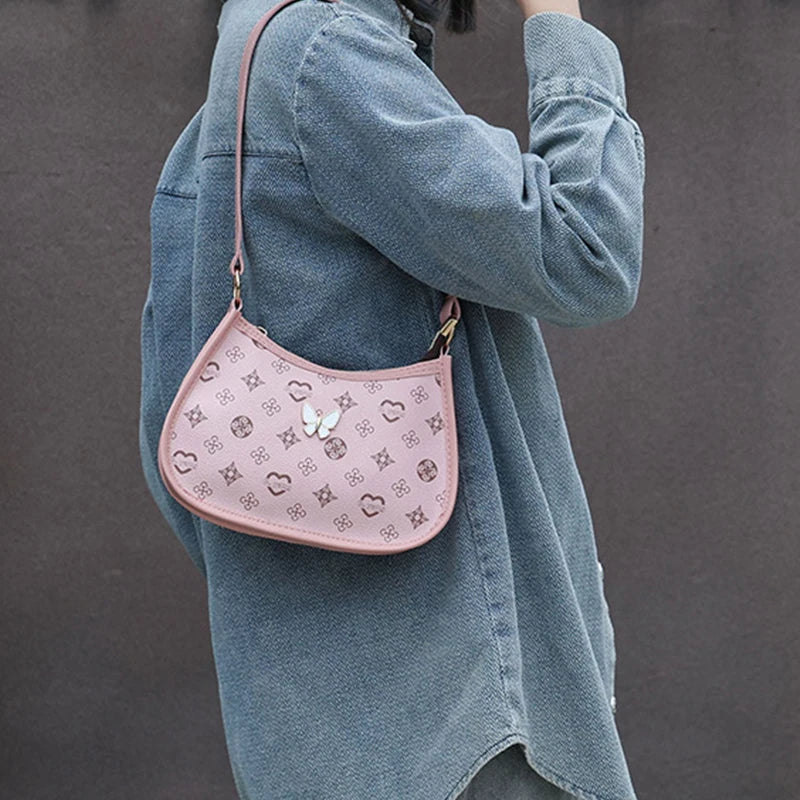 Halvemaan Schoudertas met Vlinder – Trendy PU Leren Onderarmtas voor Dames