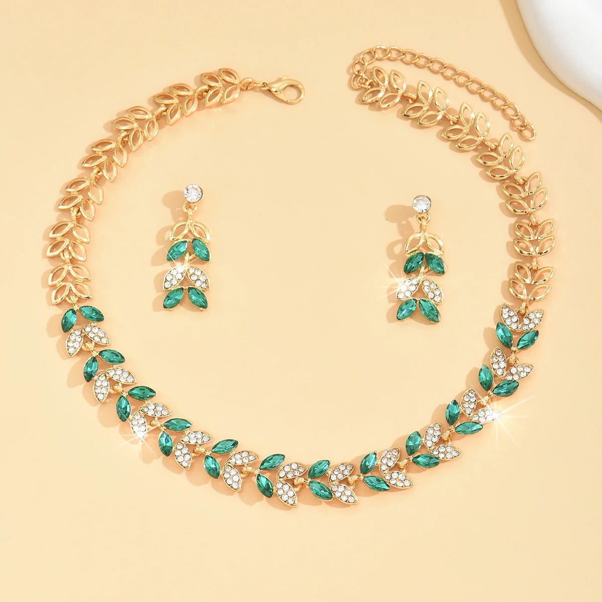 Women’s Jewelry Set | Leaf Design Necklace & Earrings Light Luxury Style